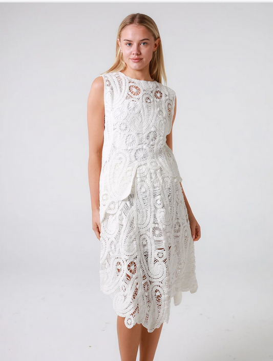 Ladies Cream Lace Top & skirt Size 10 to 12-Hand Picked Imports