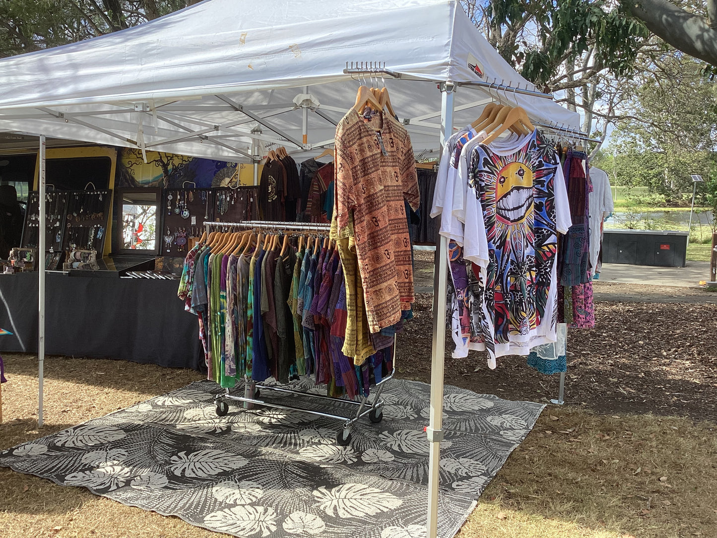 Kilcoy market-Hand Picked Imports