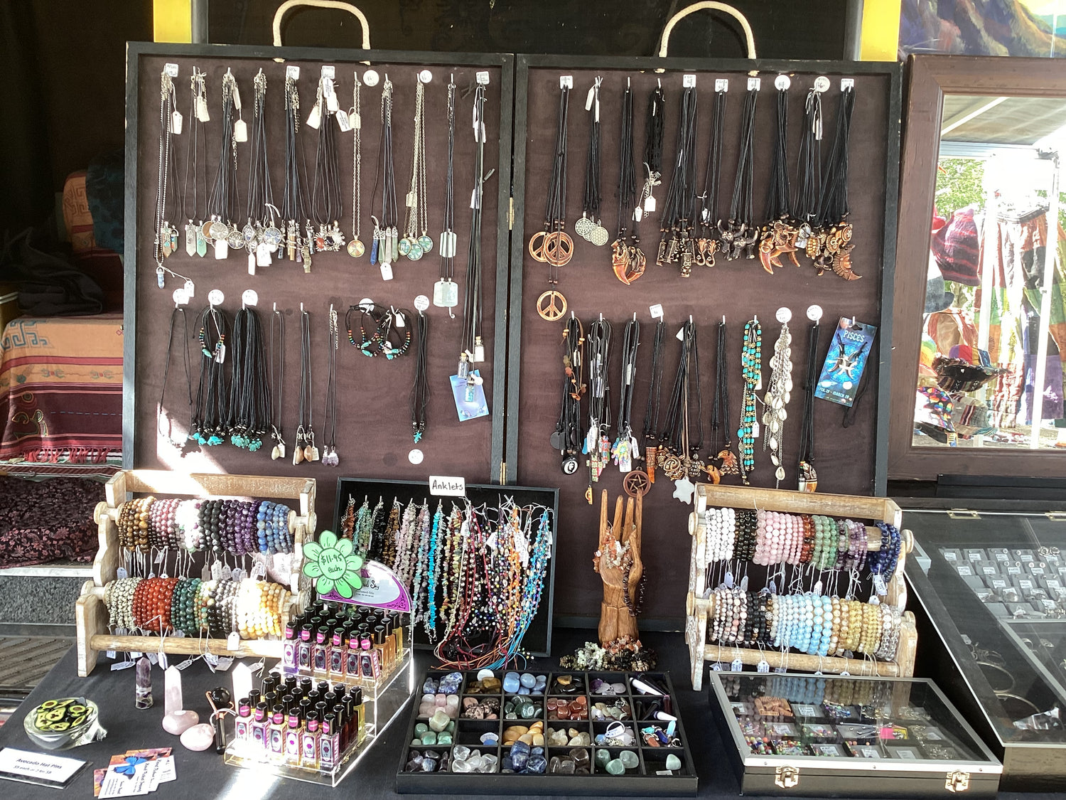 Kilcoy market-Hand Picked Imports